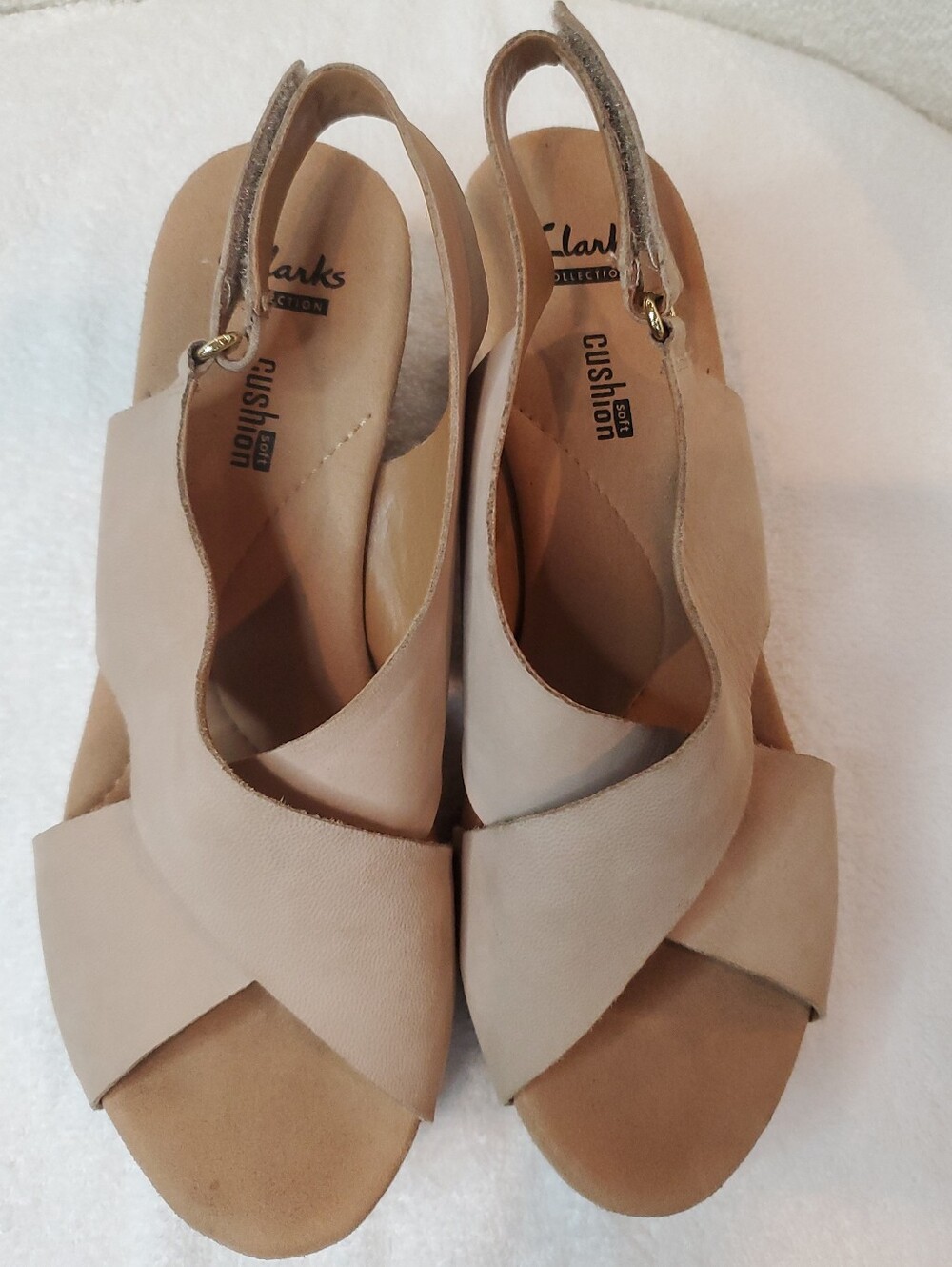 Clarks Women's Tan Suede Cork Wedge Platform Soft Cushion Sandals Size 7.5